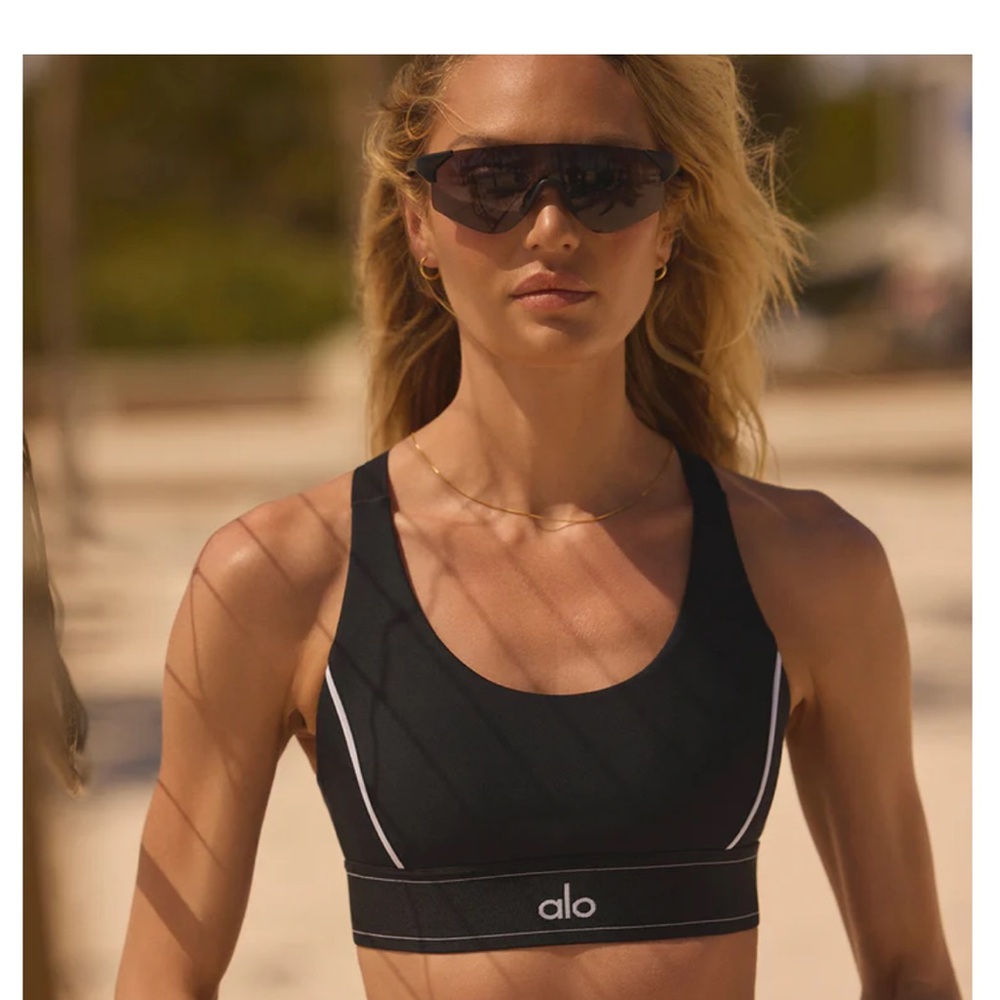 Alo airlift bra. Black xs
